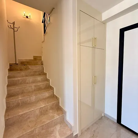 Sa Apartments! Sea And Mountain View 2bd Duplex Apartman *