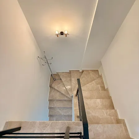 Sa Apartments! Sea And Mountain View 2bd Duplex Apartman